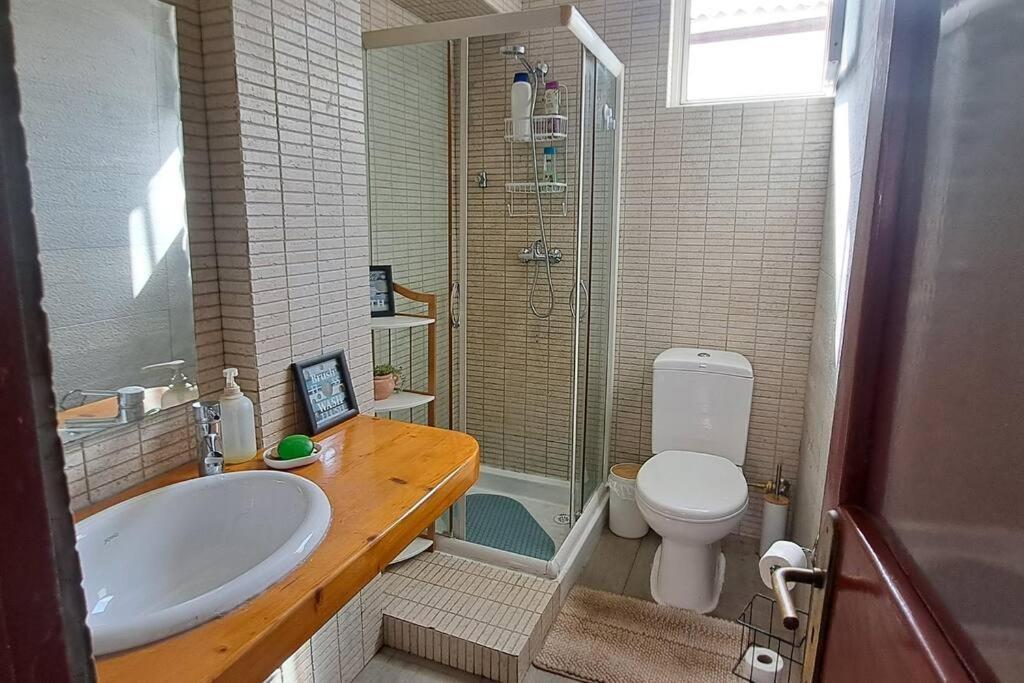 Mendes Family Homestay - B&B In The Heart Of プライア エクステリア 写真